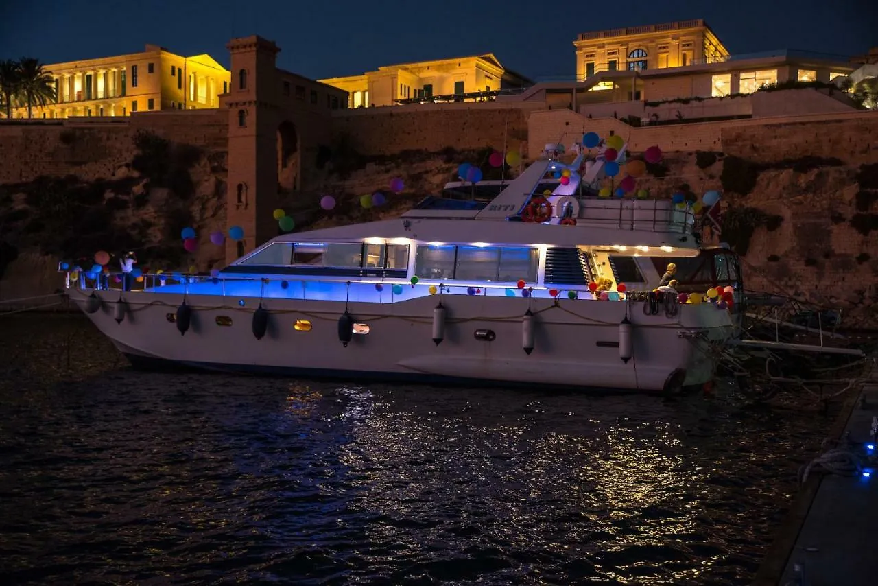 ** بوتيل فندق Riti Yacht Kalkara مالطا