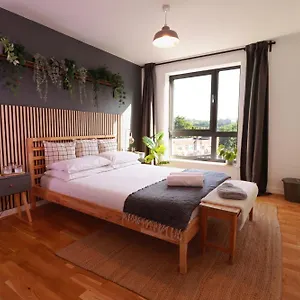 https://spacious-private-flat-in-sheffield-city-centre.yorkshirehotels.net